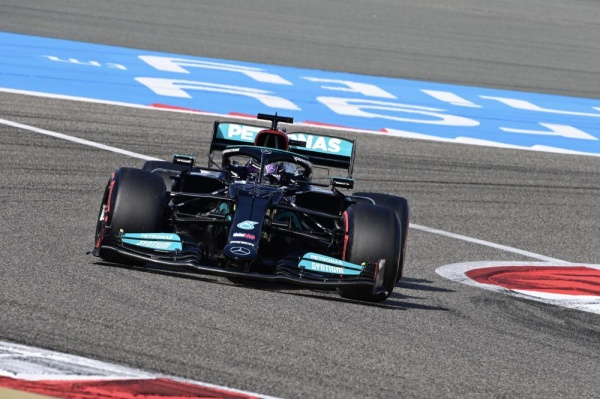 اليوم الانطلاقة الأولى وبداية الإثارة في سباق الـFORMULA1 جائزة البحرين الكبرى لطيران الخليج 2021