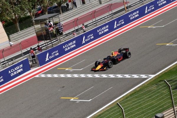 اليوم الانطلاقة الأولى وبداية الإثارة في سباق الـFORMULA1 جائزة البحرين الكبرى لطيران الخليج 2021