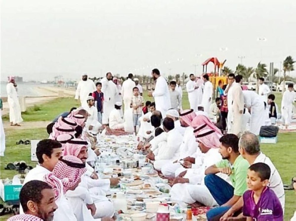 تعليق البوفيهات ومنع موائد الطعام في شهر رمضان