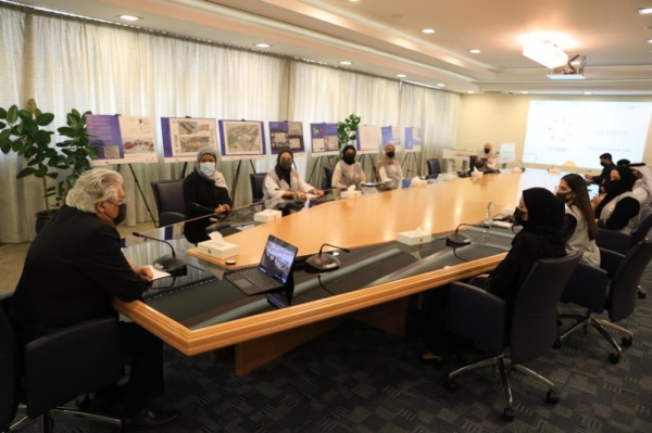 طلبة بحرينيون يصممون منازل ذكية ويتأهلون&nbsp; لمنافسات "ديكاثلون الطاقة الشمسية"