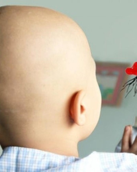 لم نعد نقوى على توفير مصاريف رعاية لابنتنا المريضة بـ &laquo;اللوكيميا&raquo;