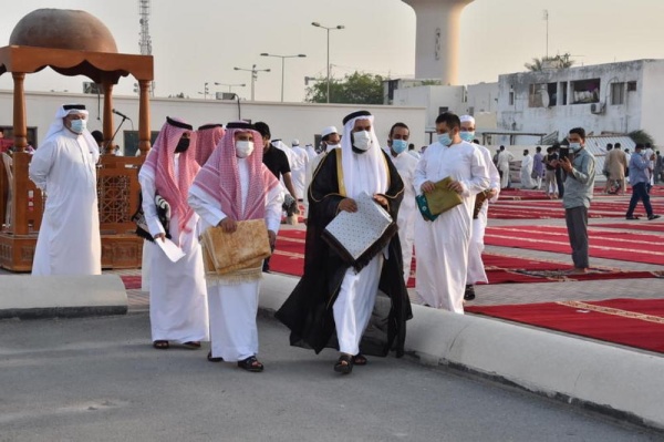 بالصور.. أول صلاة عيد في البحرين منذ انتشار الجائحة