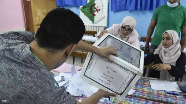 الجزائر.. فوز "حزب جبهة التحرير الوطني" بأكبر عدد من المقاعد البرلمانية