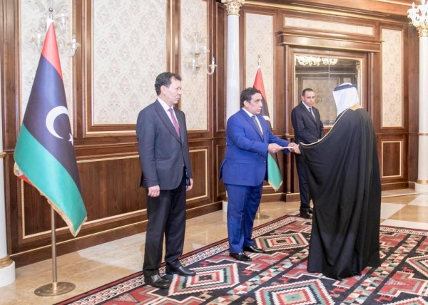 سفير البحرين في تونس يقدم أوراق اعتماده بليبيا