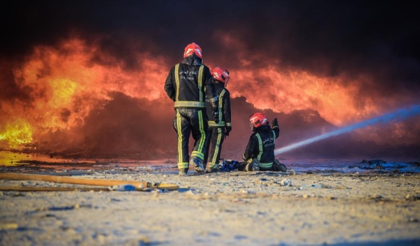 بـ21 آلية و85 ضابطاً وفرداً.. الدفاع المدني: إخماد حريق اندلع في سكراب بعسكر