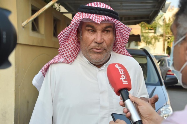 الجودر: مواد غذائية مخزنة في باصات تابعة لآسيويين