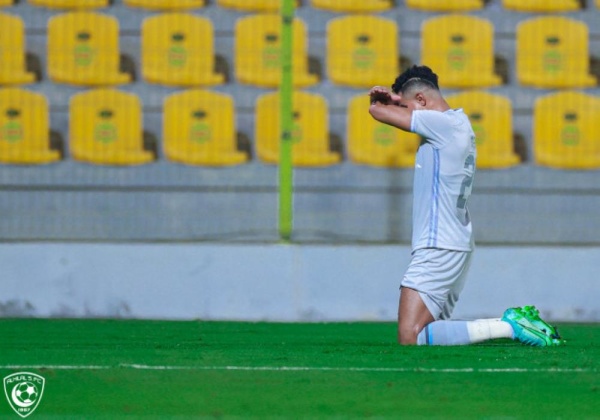 الهلال السعودي يضرب الاستقلال الإيراني ويتأهل لربع نهائي الآسيوية