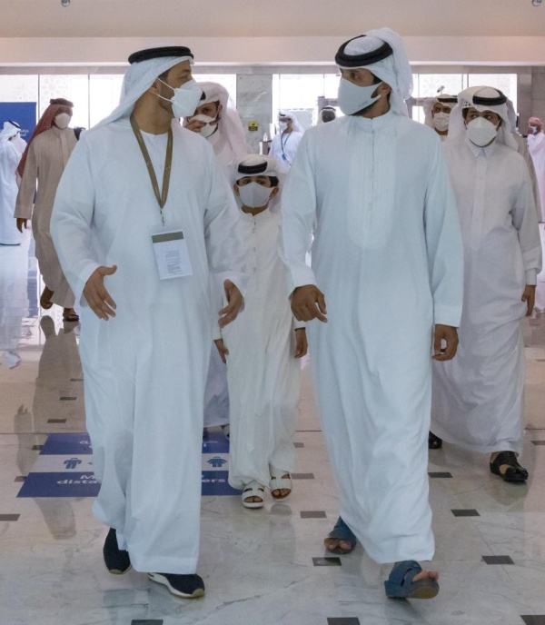 ناصر بن حمد: المعرض يجسد المحافظة على التراث الإماراتي والخليجي