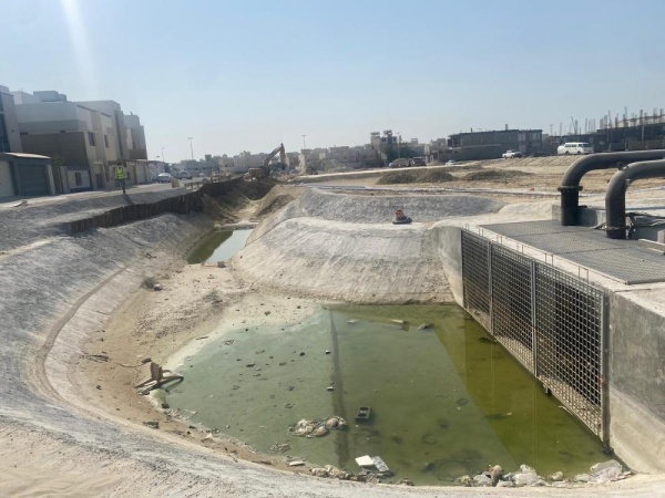 &laquo;الأشغال&raquo;: اكتمال ربط تصريف مياه الأمطار مع الشبكة الجديدة بـ&laquo;اللوزي الإسكاني&raquo; خلال 10 أيام