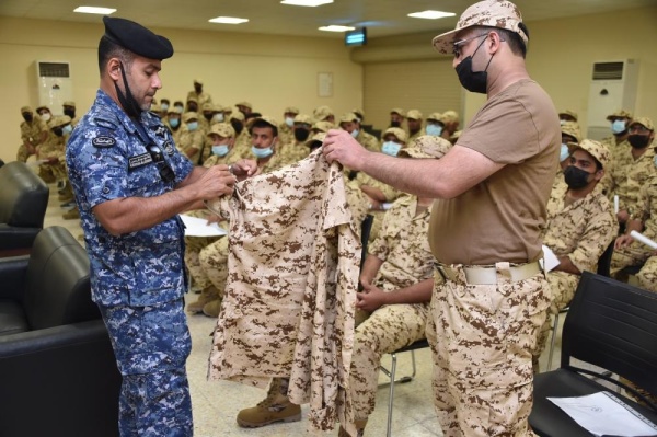 متطوعون بالدفعة الثانية في القوة الاحتياطية.. أرواحنا ودماؤنا فــداء للبحرين