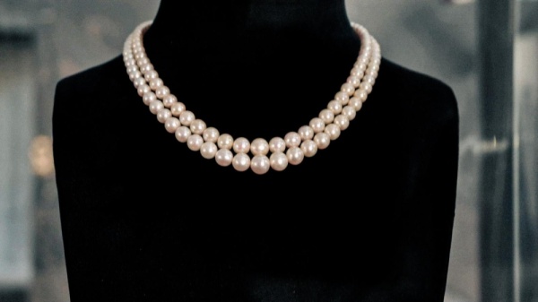 "لآلئ البحرين" في إكسبو 2020 دبي نافذة على عراقة صيد وتجارة اللؤلؤ في البحرين