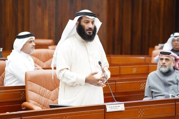 النائب علي زايد يهنئ الملك بمناسبة تكريمه بقلادة أبي بكر الصديق