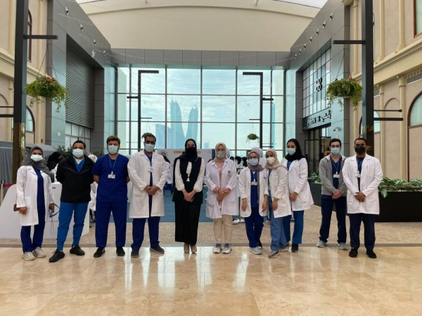 رئيس جامعة الخليج العربي يفتتح حملة "عينك غالية" في الأفنيوز