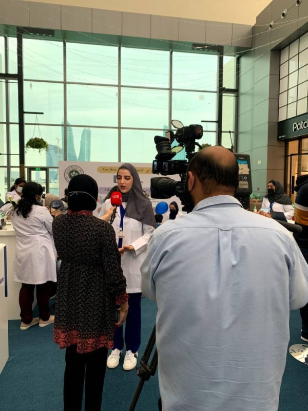 رئيس جامعة الخليج العربي يفتتح حملة "عينك غالية" في الأفنيوز