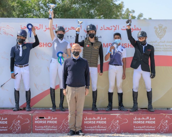 الناشئون يبدعون بمستوياتهم في ثامن بطولات موسم قفز الحواجز