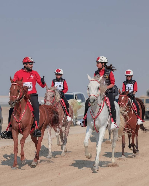 الجمعة.. سباقات الخيل على كؤوس سمو الشيخ ناصر بن حمد والأنجال