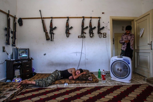 "العربية.نت" ترصد قصصا مصورة من التاريخ الدامي لمآسي الحروب