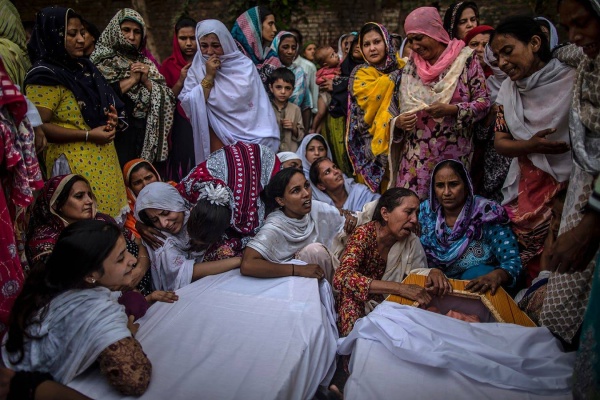 "العربية.نت" ترصد قصصا مصورة من التاريخ الدامي لمآسي الحروب