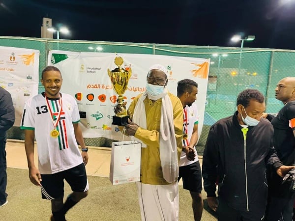 منتحب الجالية السودانية للقدم يحصد كأس بطولة الجاليات في البحرين