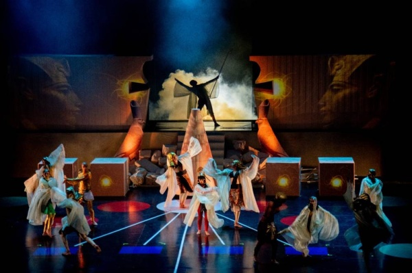 على خشبة مسرح البحرين.. مهرجان ربيع الثقافة ينطلق عبر عرض "إخناتون.. غبار النور"