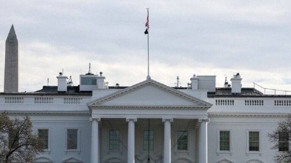 البيت الأبيض: لن نقيم منطقة حظر طيران لأن هذا سيجرنا لحرب مع روسيا ونحن لا نريد الحرب معها