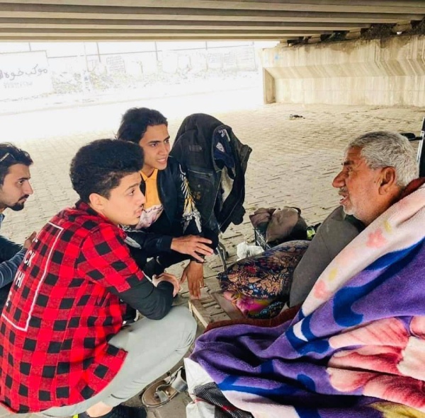 &laquo;جدو بخدمتك&raquo;.. فريق عراقي ينقذ كبار السن من &laquo;غدر الزمان&raquo;