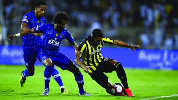 كلاسيكو السعودية.. الهلال العنيف يترقب ضرب الاتحاد في مقتل