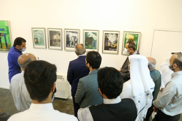 الفنان والباحث التاريخي محمود عبدالصاحب يتألق في عرض تجربته الفنية رحلة عبر الزمن الى دلمون.