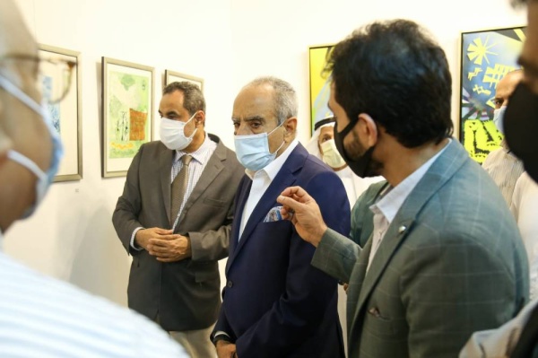 الفنان والباحث التاريخي محمود عبدالصاحب يتألق في عرض تجربته الفنية رحلة عبر الزمن الى دلمون.