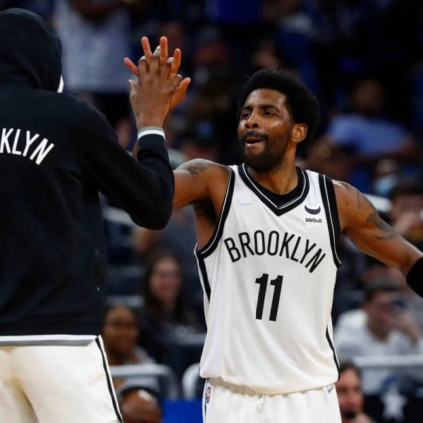 إيرفينغ يسجل 60 نقطة 
ويقود نتس للفوز على ماجيك