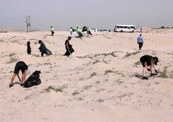 «الجنوبية» تنظم حملة لتنظيف «شجرة الحياة» والتعاون مع بلدية «الجنوبية» ومدرسة «رفاع فيوز»