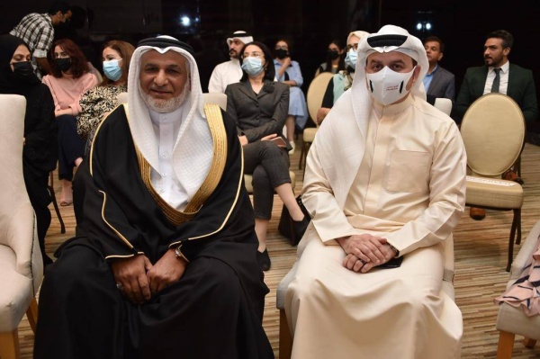 &laquo;الحواج&raquo; يكرم أعضاء الفريق الوطني للتصدي لفيروس كورونا و أمهاتهم