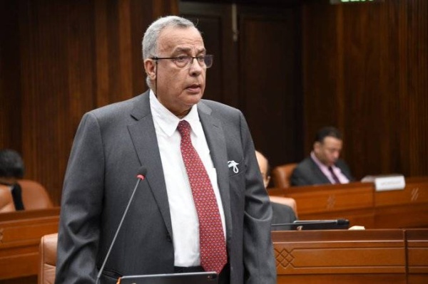 مطالبات شورية باستبدال الأطباء الأجانب بالبحرينيين