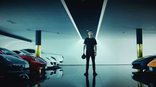 كريستيانو رونالدو.. من تناول بقايا الطعام إلى قائمة الأثرياء