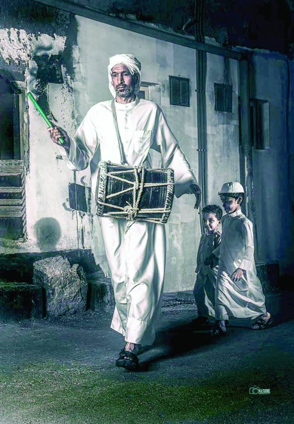 المسحّر السماك &laquo;الوطن&raquo;: سعر الطبل 240 ديناراً وأعمل متطوعاً منذ 31 عاماً