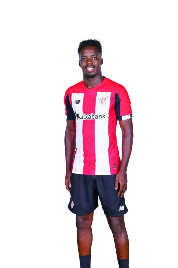 رقم مذهل.. كيف تفوق إيناكي ويليامز على ميسي ورونالدو؟