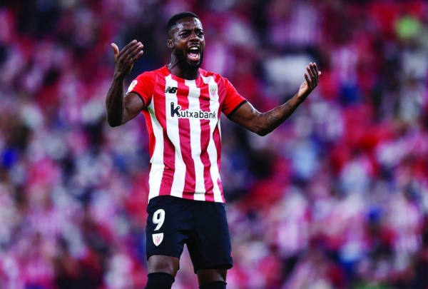 رقم مذهل.. كيف تفوق إيناكي ويليامز على ميسي ورونالدو؟