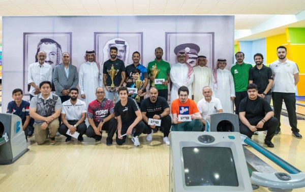 وسط أجواء تنافسية مثيرة.. عبدالله عبدالكريم يتوج بكأس بطولة أرض المرح للبولينج الرمضانية