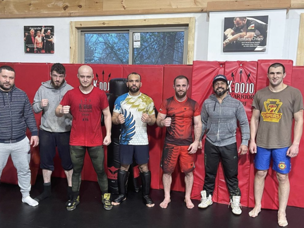 حمزة الكوهجي يخضع لمعسكر تحت قيادة مراد كشتوف في كي دوجو ترايب في نيو جيرسي