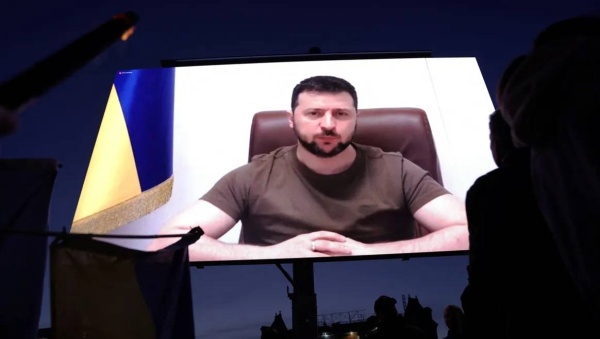 زيلينسكي يطلق منصة عالمية لـ &laquo;التبرع لأوكرانيا&raquo;
