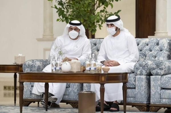 بالصور ..محمد بن زايد يتقبل تعازي محمد بن راشد والحكام في فقيد الوطن الشيخ خليفة