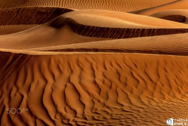 سعودي يبدع بتصوير طبيعة السعودية.. فوصلت صوره لصحف العالم