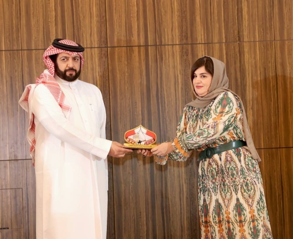 لجنة الموروث تنظم حفلاً تكريمياً للجهات الداعمة لفعالياتها