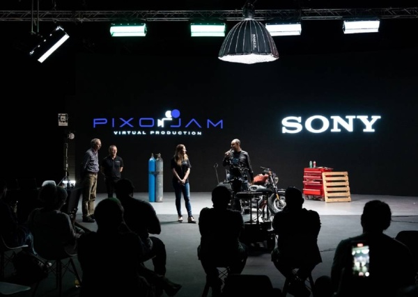 "سوني" و"بيكسوجام" تكشفان عن العرض الأول في المنطقة لكاميرا Venice 2