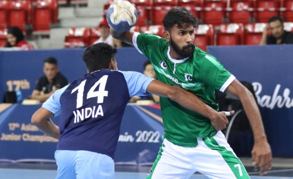 الأحمر الشاب يتصدر المجموعة الثانية وفوز أول لباكستان في البطولة الاسيوية للشباب