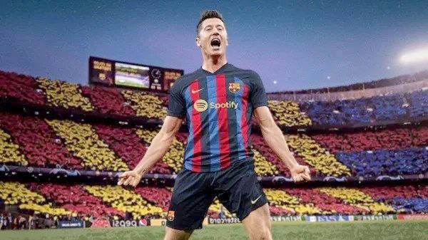 برشلونة: كسر عقد ليفاندوفسكي نصف مليار يورو