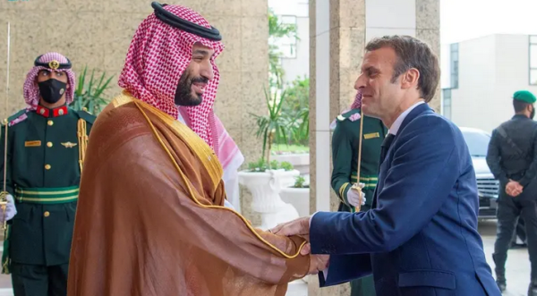 فرنسا.. قمة تجمع الأمير محمد بن سلمان وماكرون