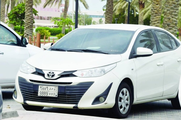 دعوات لتخفيض رسوم مواقف السيارات بالمطار لدعم السياحة