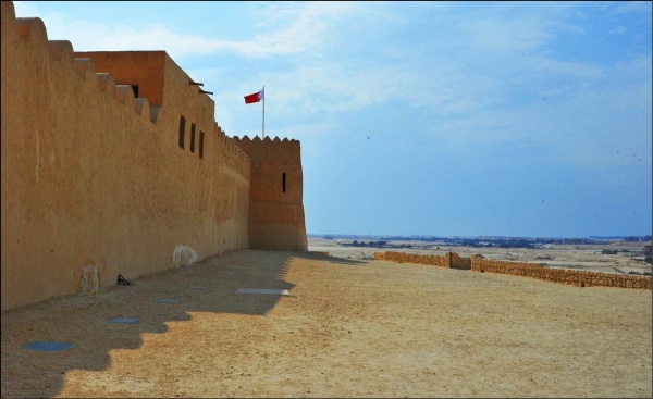 الطقس في مملكة البحرين: حار ورطب أحيانا