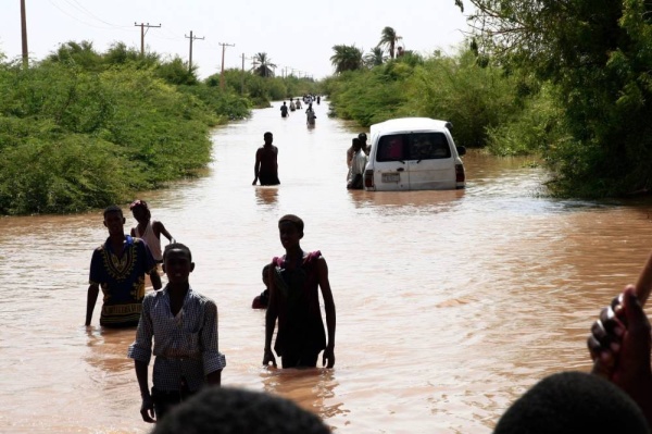 السودان يعلن ارتفاع ضحايا الفيضانات إلى 100